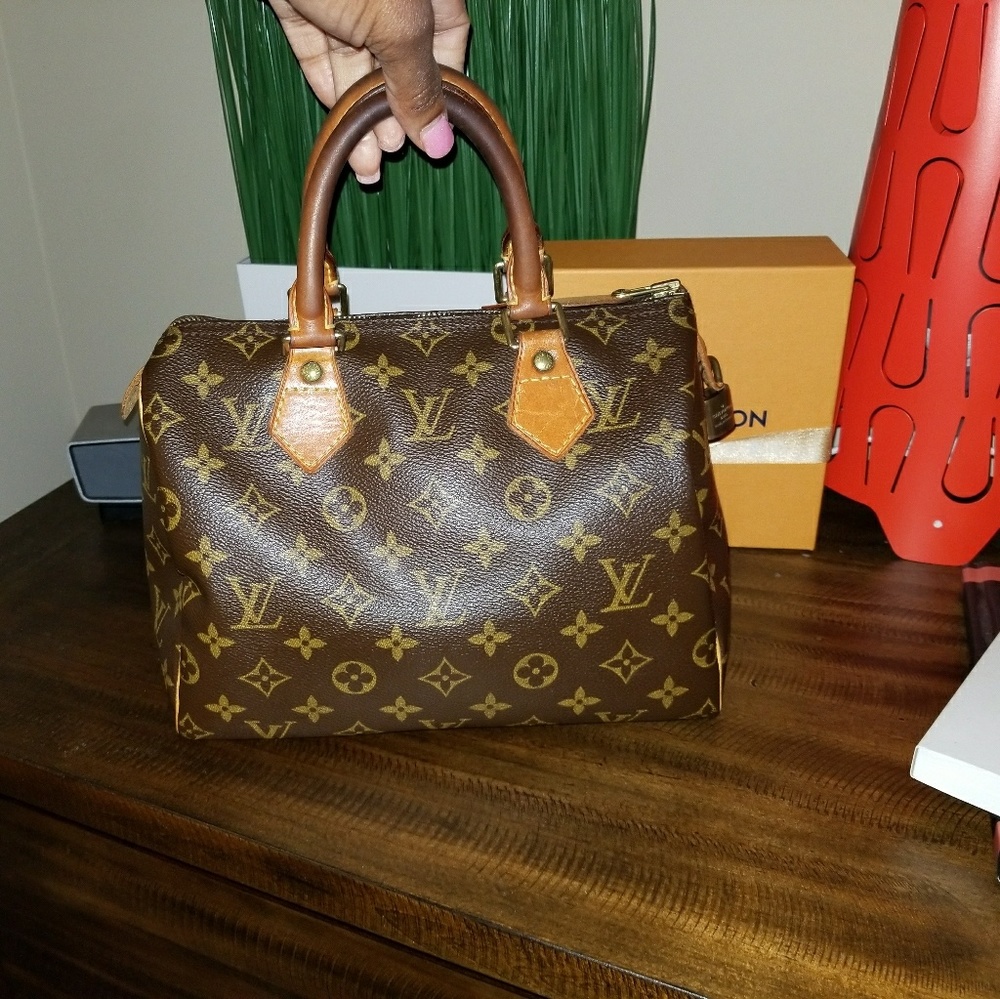 Authentic LV Speedy
